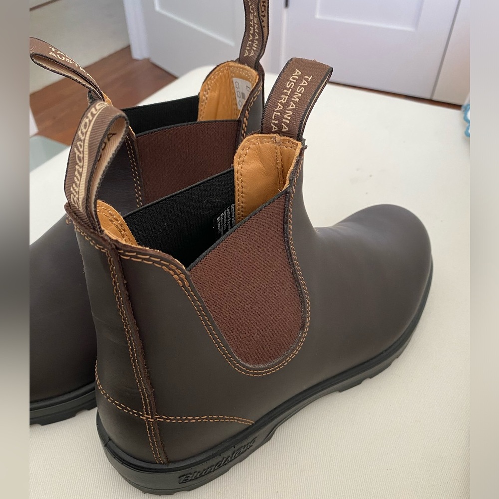 Blundstone Chelsea Boots- Walnut Brown- Mens US size 11.5